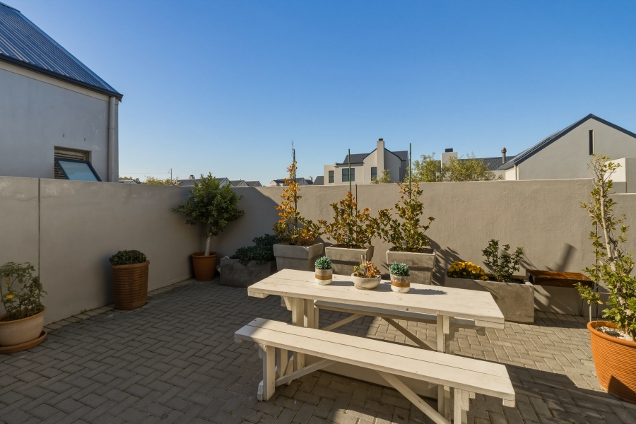 3 Bedroom Property for Sale in Aan de Wijnlanden Western Cape